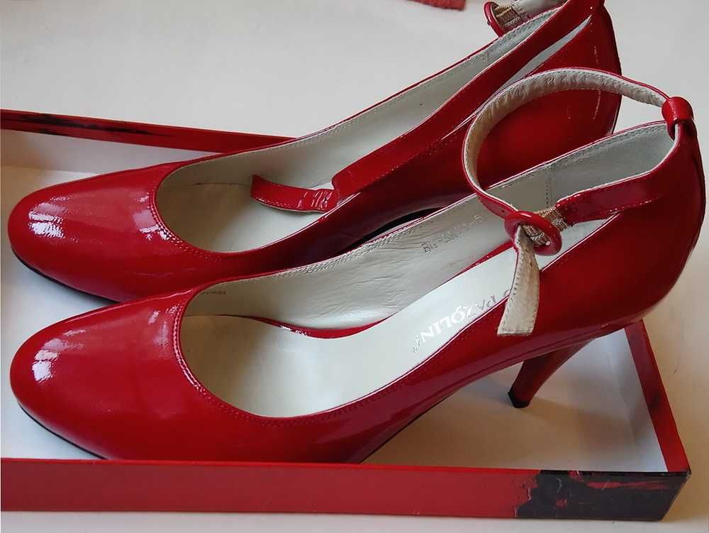 Туфли красные, нарядные, Италия 39р с ремешком вокруг щиколотки