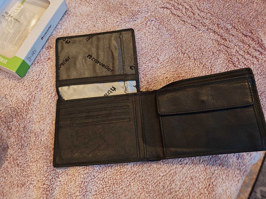 Мъжки кожен портфейл Traveller