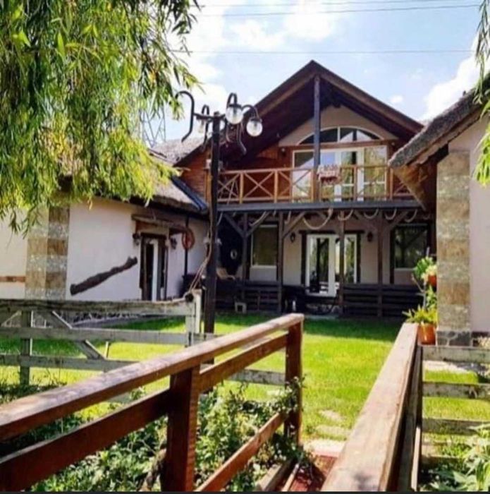 Iaz/lac cu teren si casa ranch - Potential afacere