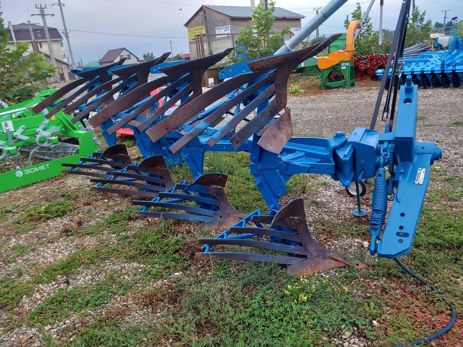 plug Rabe Werk cu 4 brazde, plug 4 brazde, o piesa