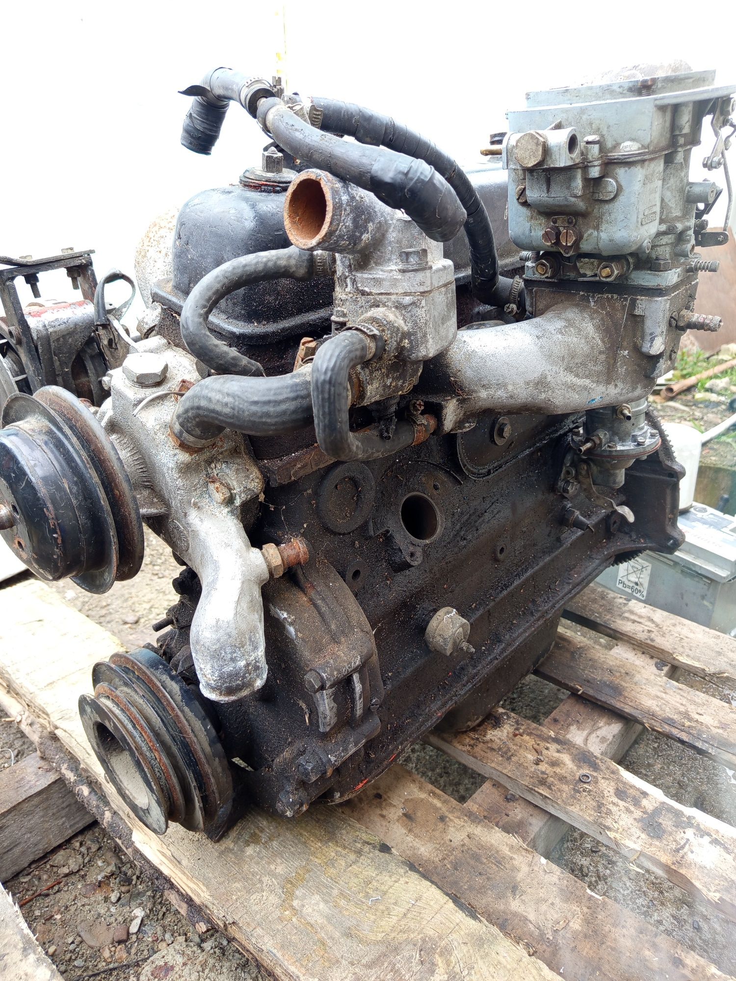 Motor Aro benzina L25