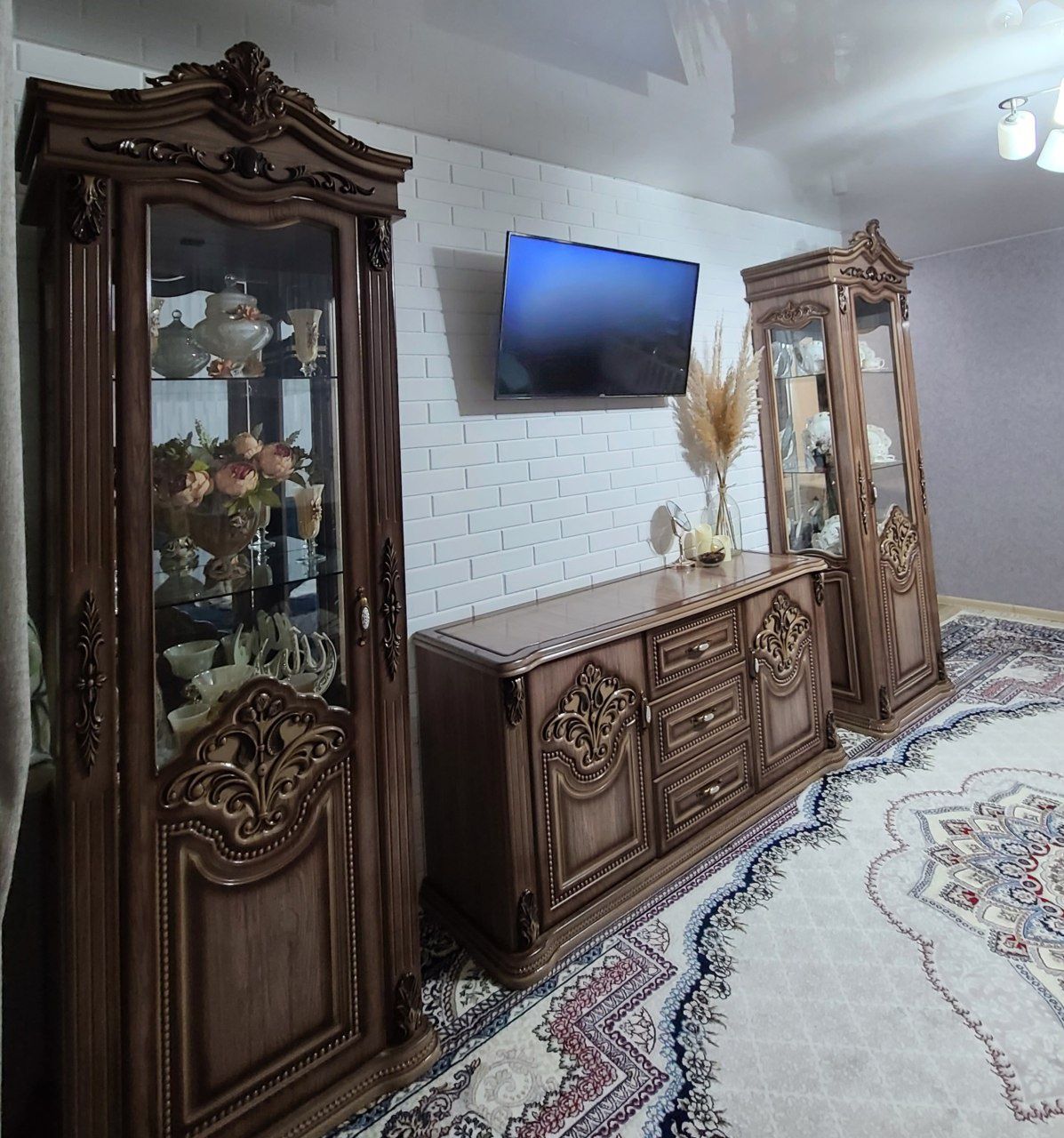 Продается Стенка-камот.