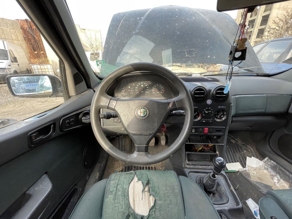 Alfa Romeo 145 1.6ts На Части