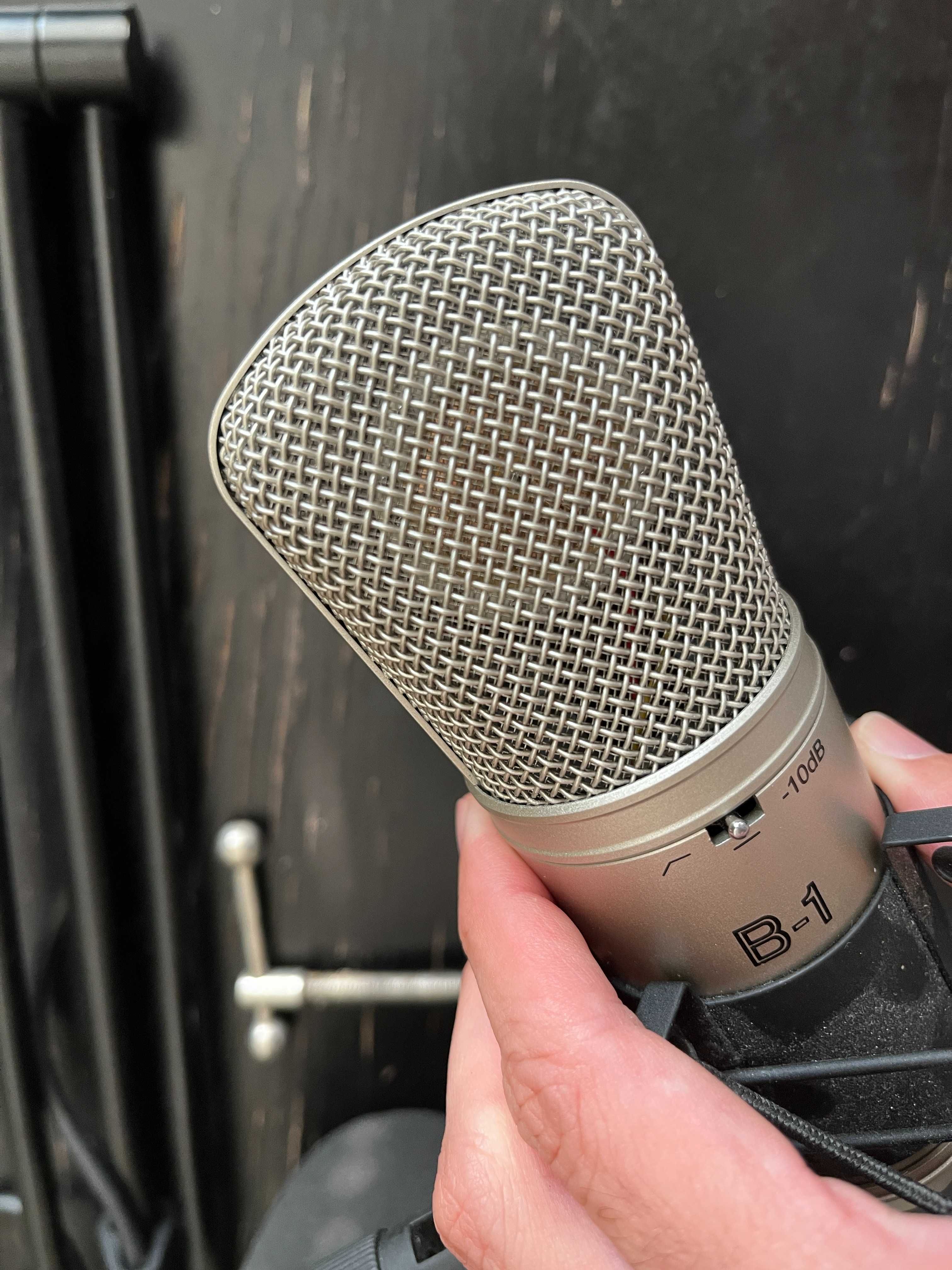 Кондензаторен микрофон Behringer B1