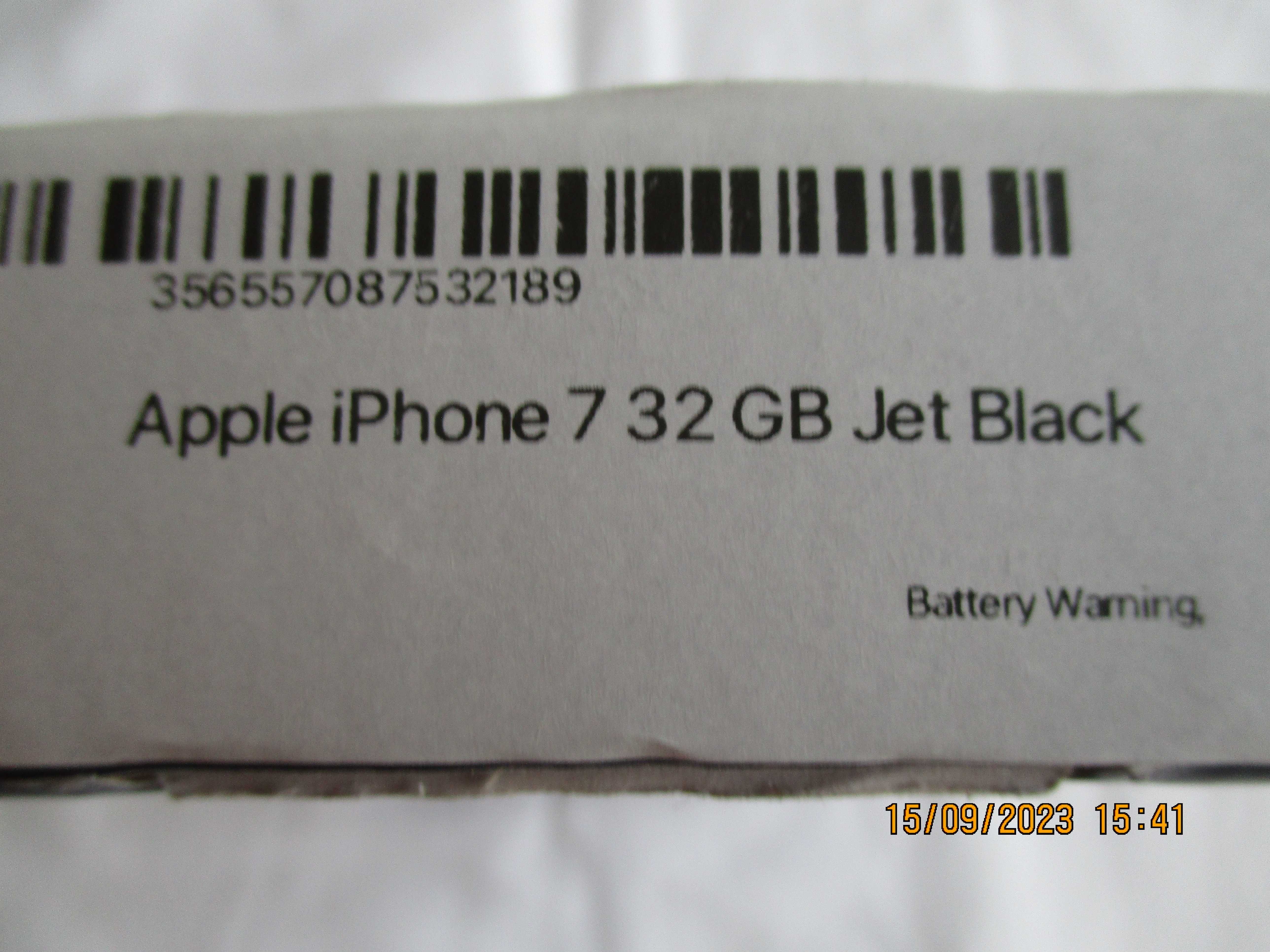 Продавам телефон  Apple iPhone 7 32GB Jet Black