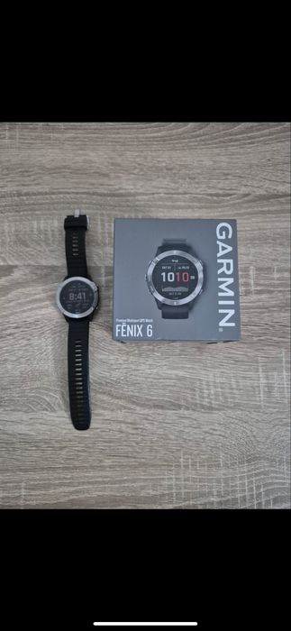 Ceas Garmin Fenix 6 impecabil, ține bateria excelent.