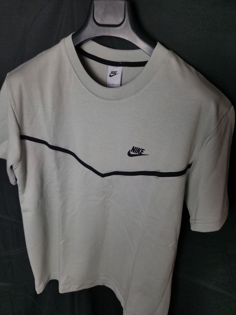 Nike Tech летен екип