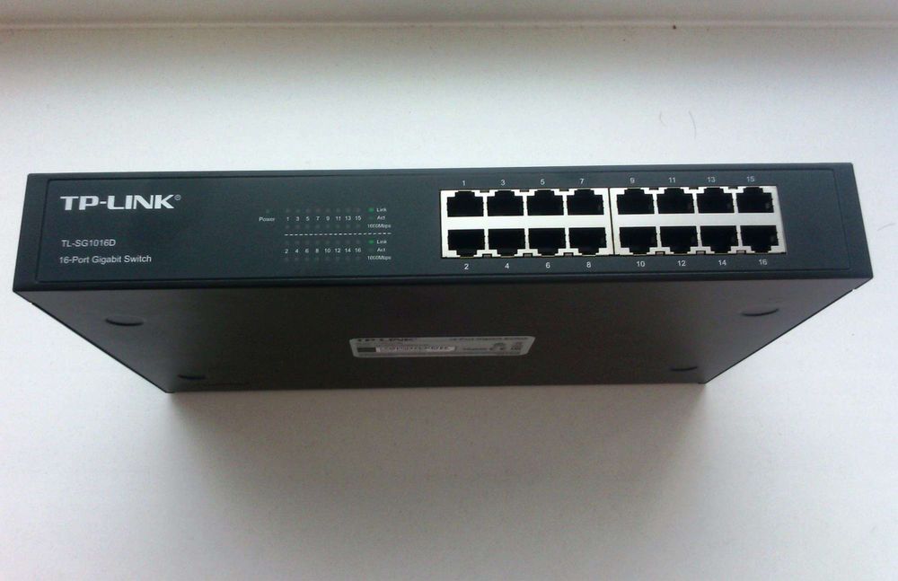 Коммутатор Tp-Link 16 порт