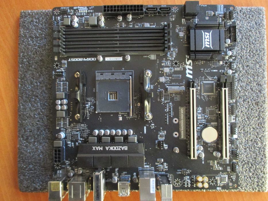 Дънна платка MSI B450M BAZOOKA MAX WIFI, сокет АМ4