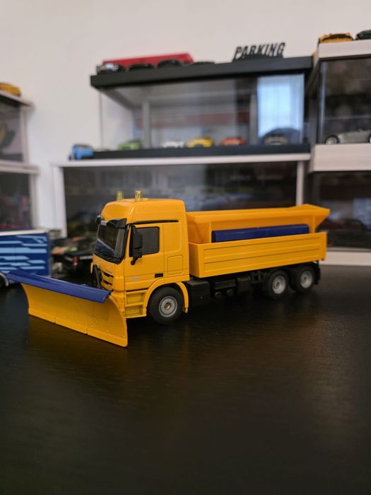 Macheta Mercedes Actros 1:50 Siku