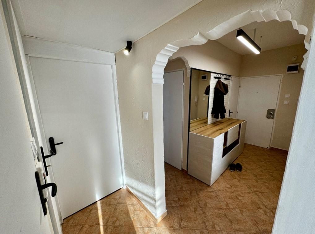 Дава се под наем Тристаен апартамент в София, Овча купел 1 - 90 кв.м за 600 € - Снимка #9