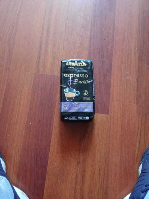 Vând cafea lavazza