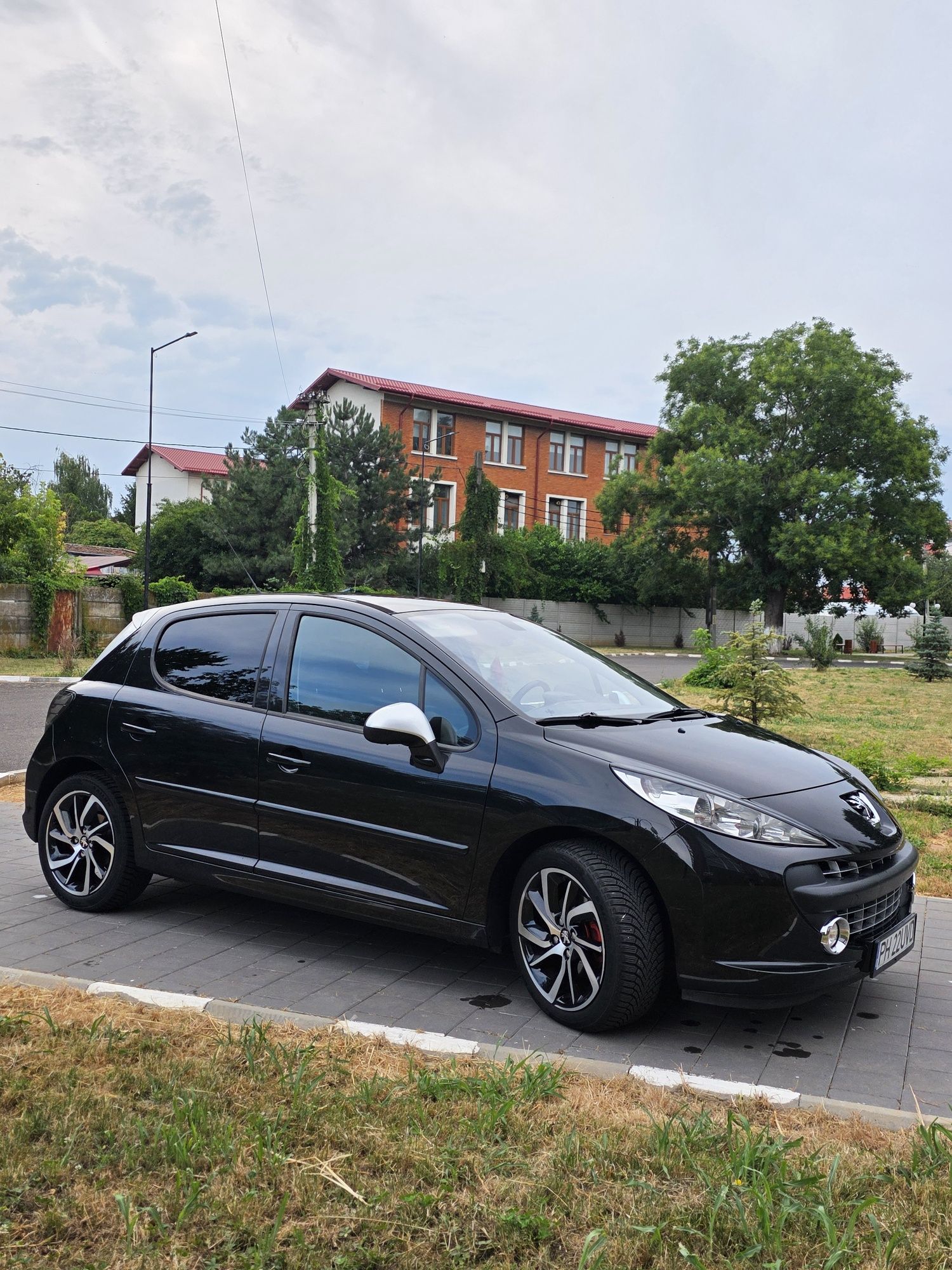 Peugeot 207 1.6 T