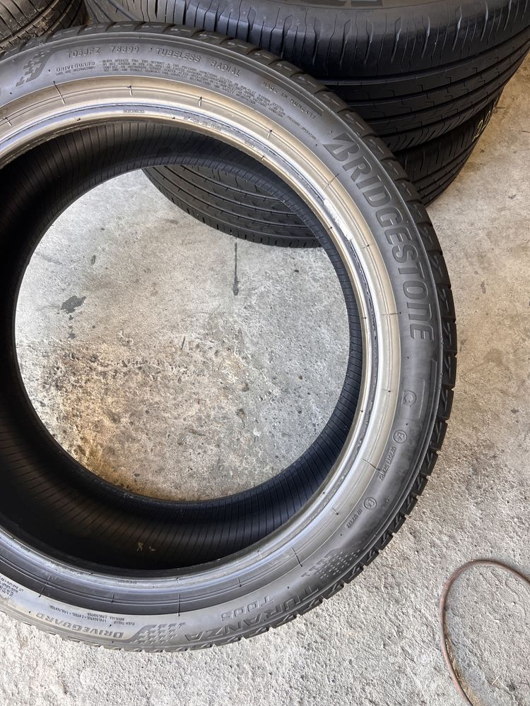 2 anvelope vara 245/40/18 , Bridgestone , DOT 2021 , 5.2 mm
