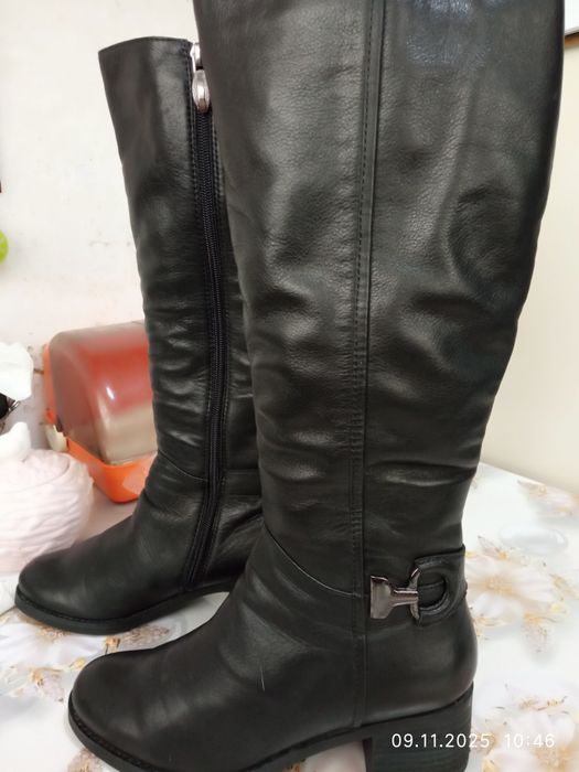 Сапоги зимние, всё натуральное, тёплые удобные.