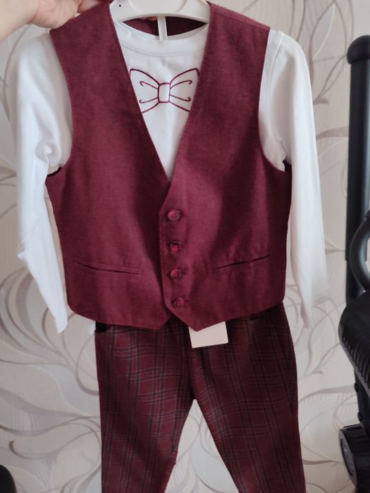 Костюм тройка на мальчика