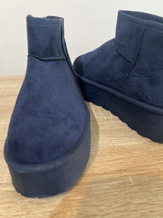 De vanzare, ghete de iarna