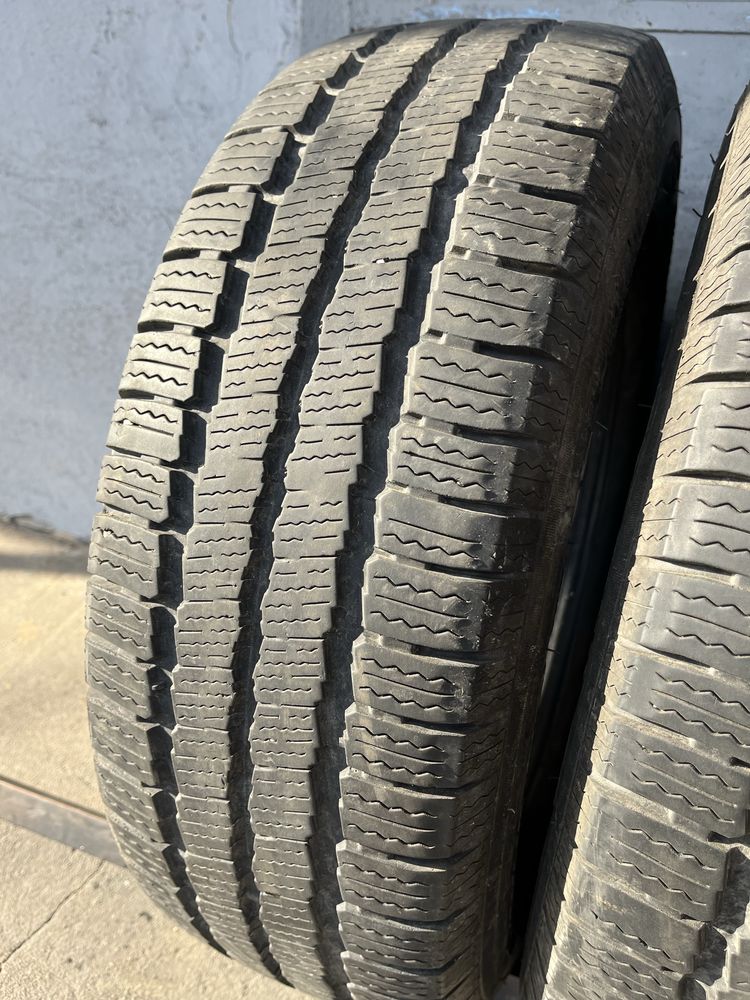 2 бр. зимни гуми за бус 215/70/15C GT Radial DOT 1419 5,5-6 mm