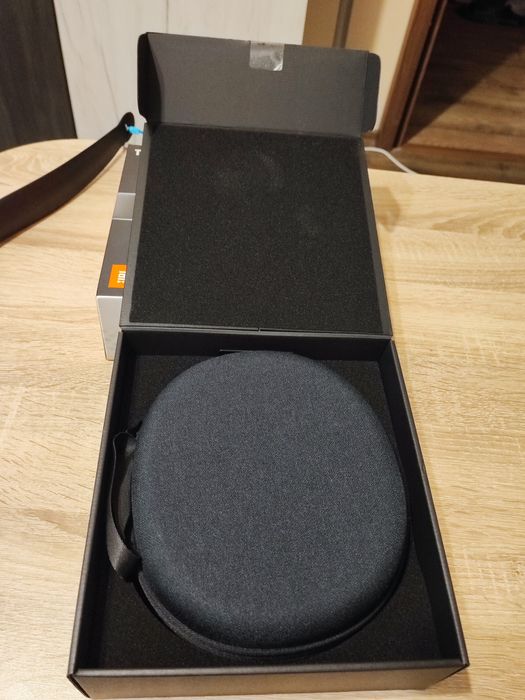 Bluetooth слушалки JBL TOUR ONE