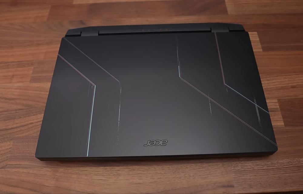 Лаптоп Acer Nitro 5 - RTX 4060(140W)+ подарък охлаждаща подложка