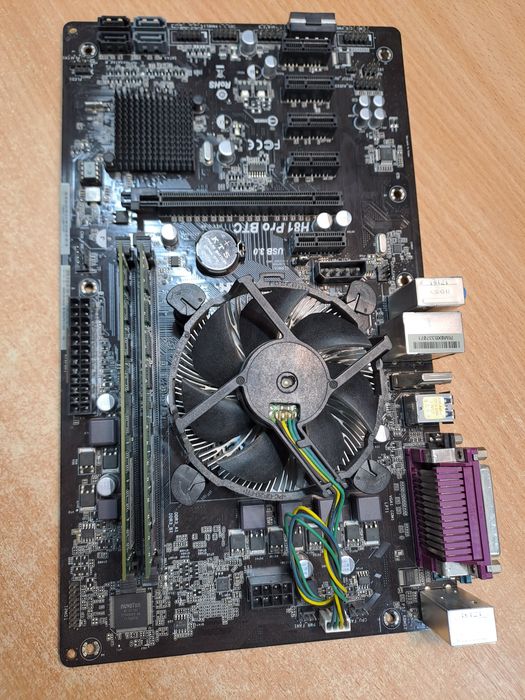 Процессор celeron g1840 + материнская плата ASRock+ озу ddr3 4Gb