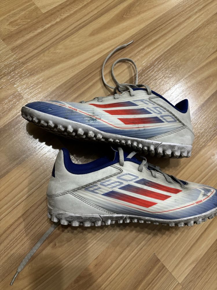 Футболни стоножки Adidas F50