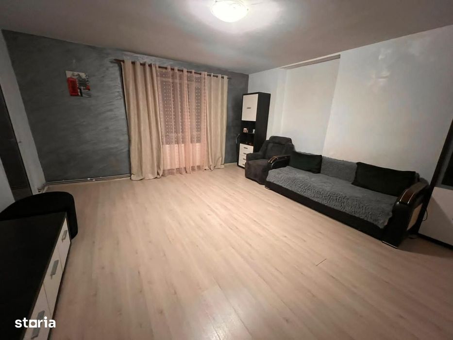 De vanzare – Apartament la casa, etaj 1, complet mobilat si utilat