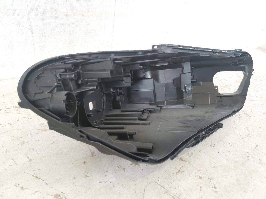 Десен фар кожух Led BMW X1 F48 [ - ] В добро състояние Right headlight