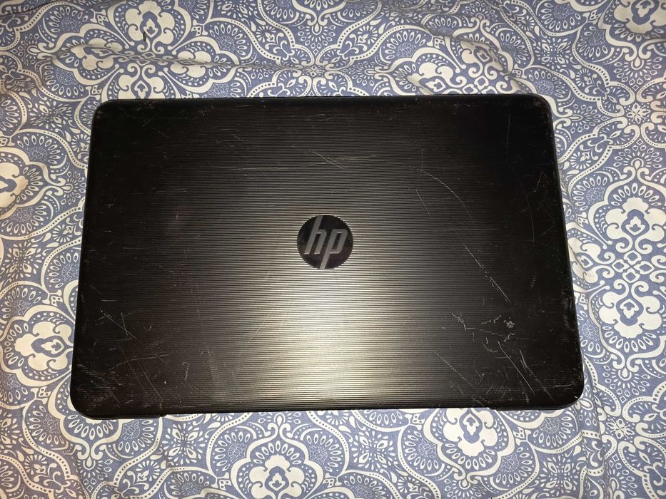 Laptop HP Pavilion 17, Core i3 6006u, 4gb ddr4, display  de 17,3 inch