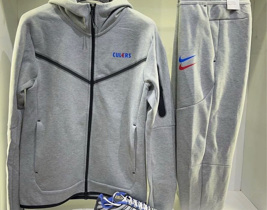 Nike Tech Fleece x FC Barcelona комплект