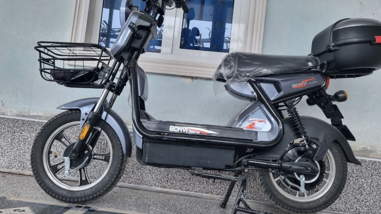 Skuter sotiladi  6 tali batareya