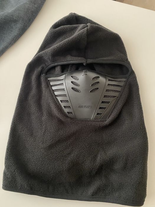 Маска за тичане , походи , катерене