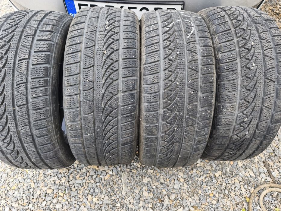 Зимни гуми Petlas 225/45R17
