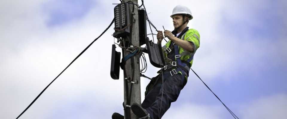Reparatii si Instalare Retele Fibra Optica, Cablu TV, Internet, Wi-Fi