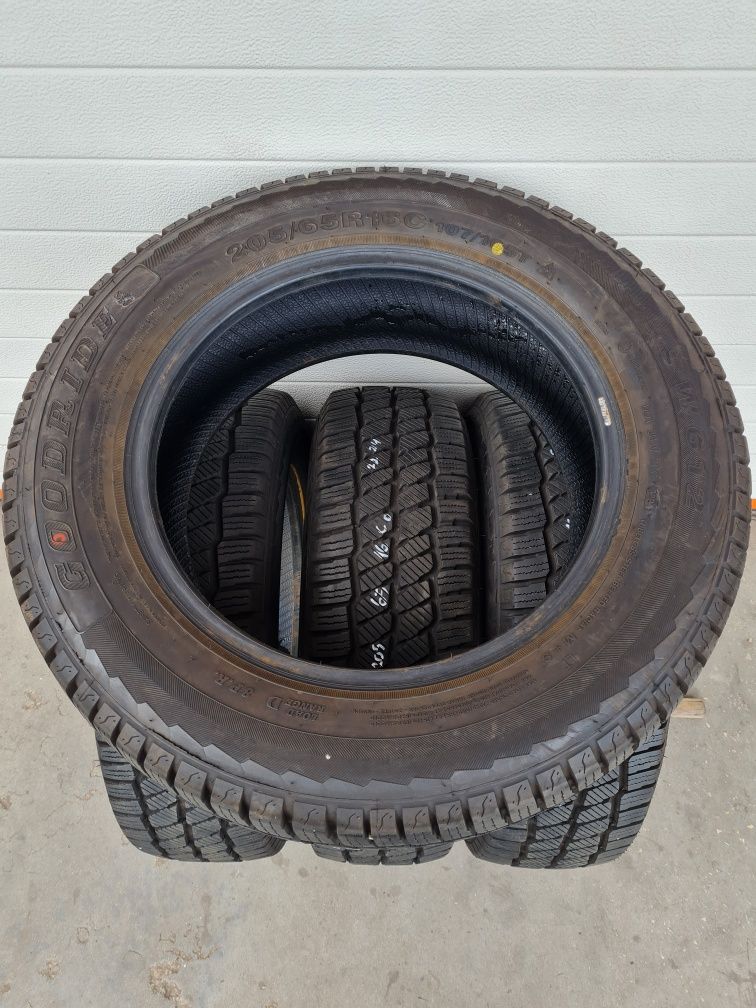 Зимни гуми 4 броя за Бус GOODRIDE SW612 205 65 R16C дот 2224