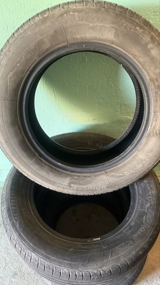 Продам Шины летные комплект 4 шт 205/65 R 16