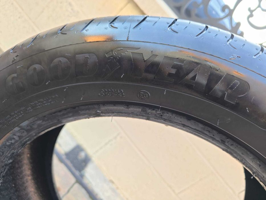 Set 4 Anvelope Vara Goodyear Efficient Grip2 215/55/17 98W DOT 2025