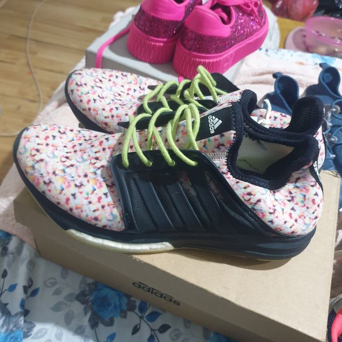 Adidași originali marca adidas  nr 42