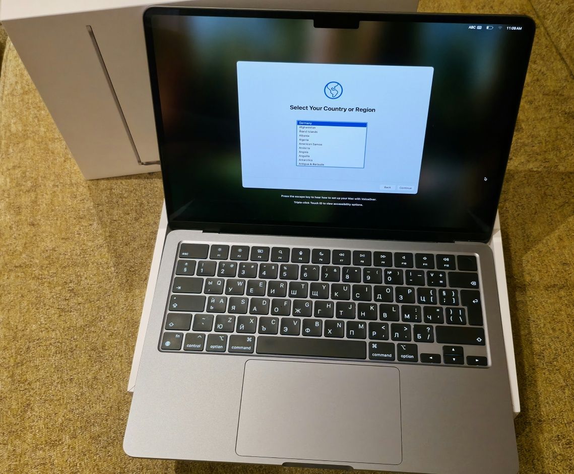 Apple Macbook air 13,6 2022 m2 Ram 16GB 256GB Grey