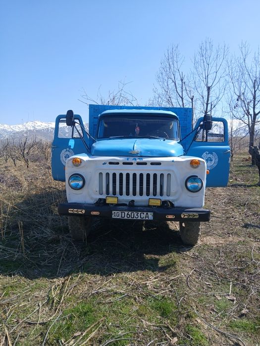 Gaz 52 04 yuk furgon