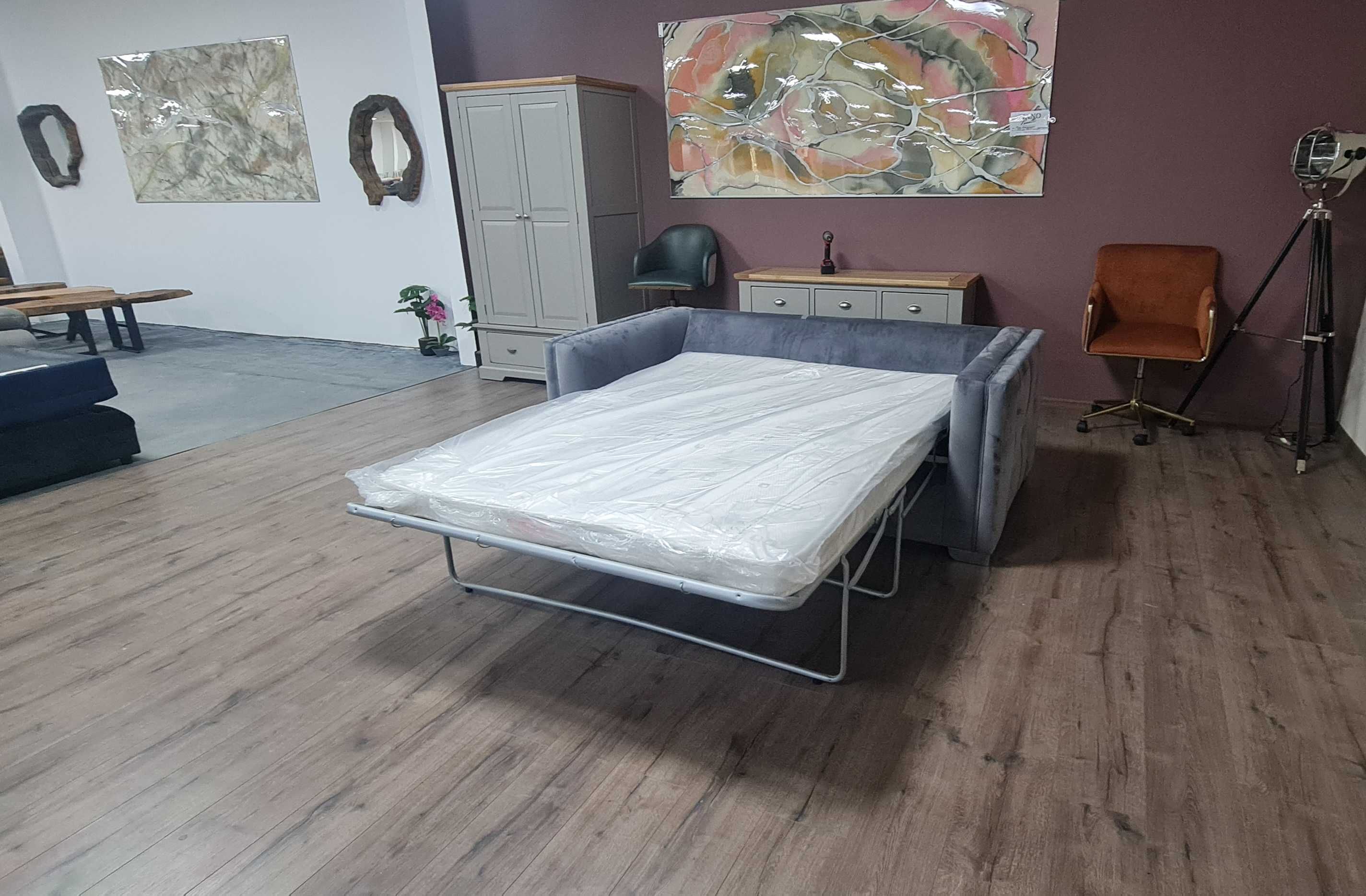 Сив диван от плат тройка с функция сън