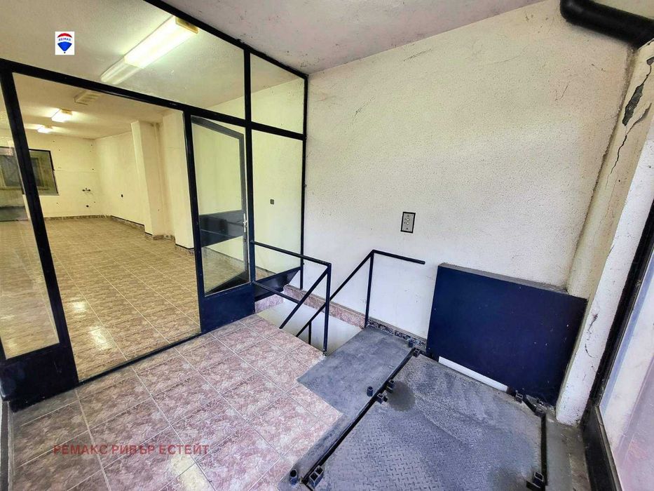 Продава се Магазин в Русе, Широк център - 130 кв.м за 858 €/кв.м - Снимка #3