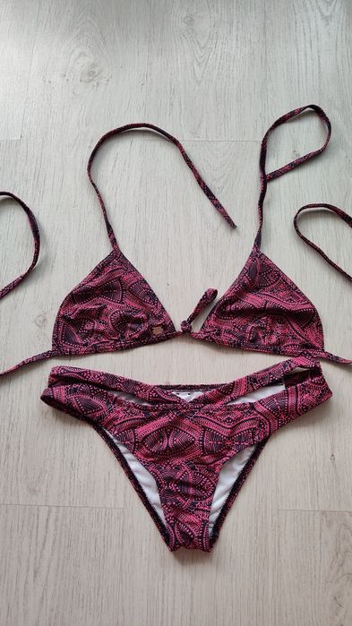 costum de baie dama marimea S nou niciodata purtat