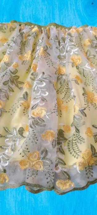 Fusta cu model floral brodat, galben, alb si verde, M/L