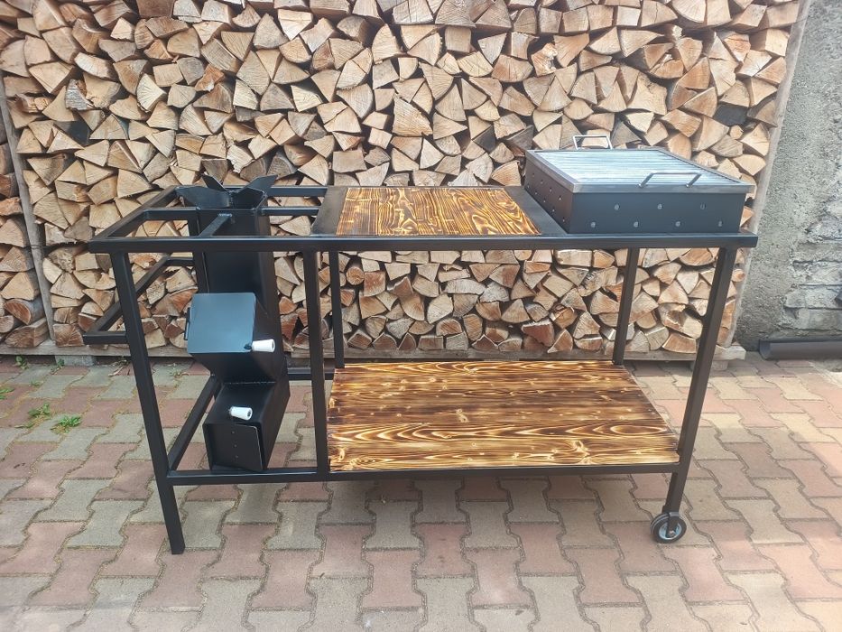 Vând grătar cu soba rachetă