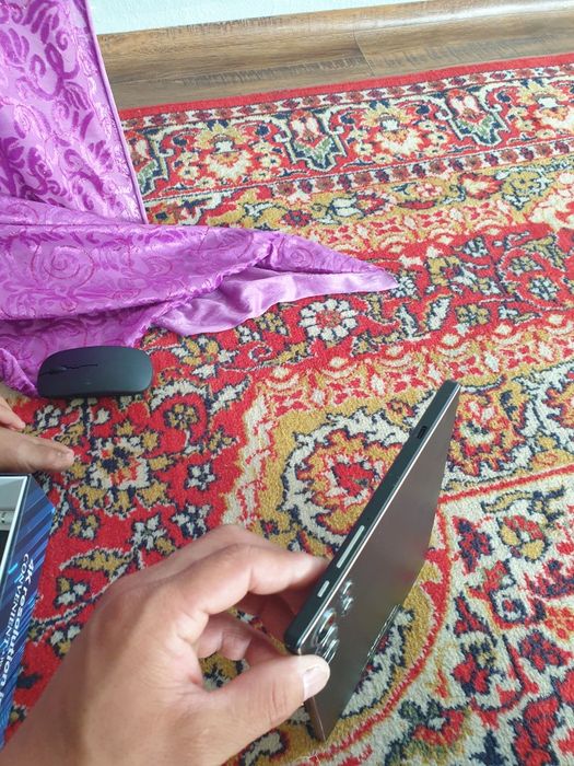 s25 korinishda planshet