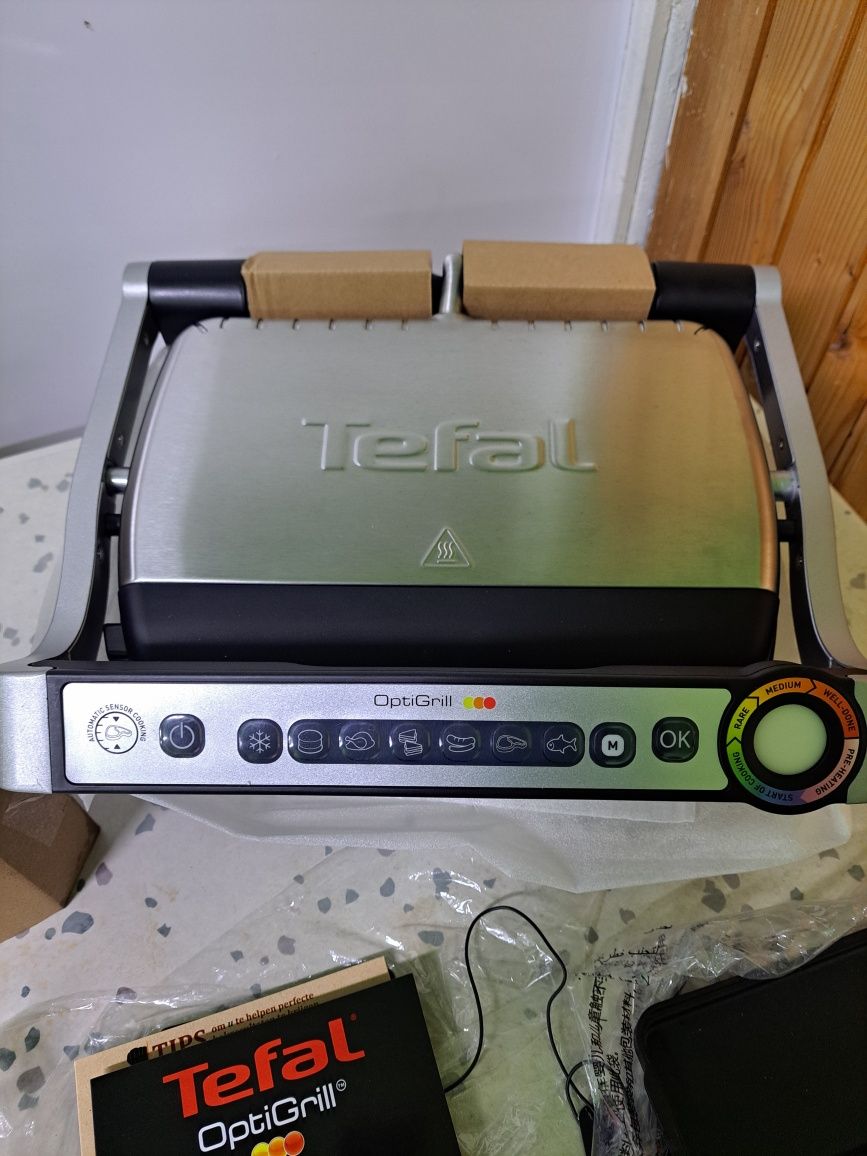 Tefal OptiGrill GC 705D16, 2000W, 6 пр.инокс+waffle accessory