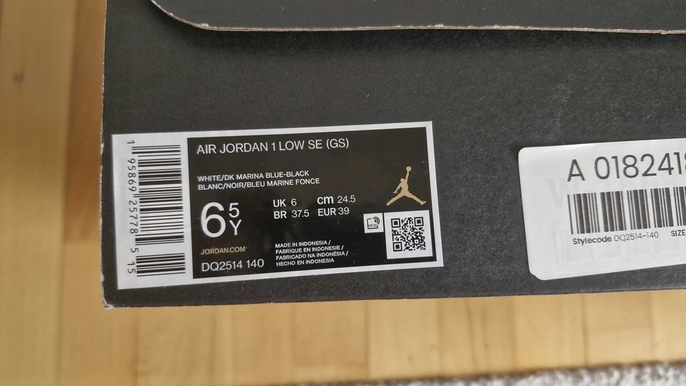 Air Jordan 1 Low SE True Blue (GS), mărimea 39