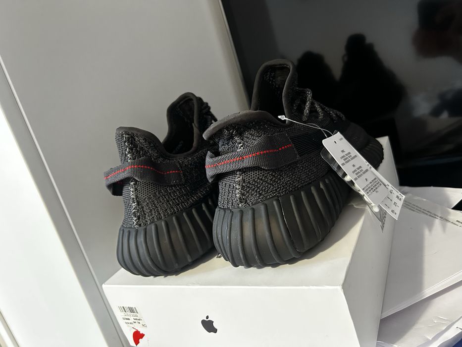 Vand Yezzy 350v2 Black (reflective)