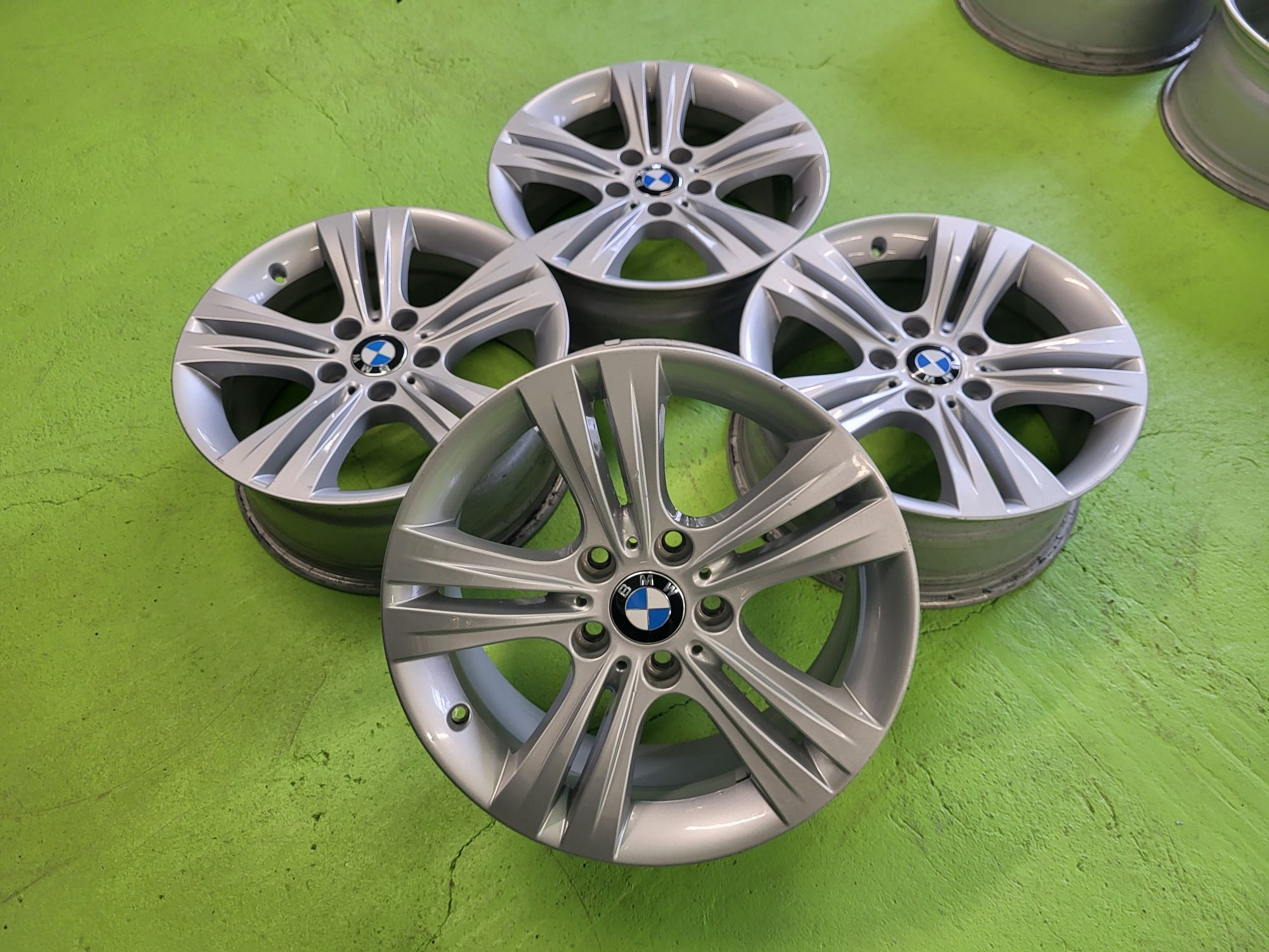 17 5x120 Bmw F30 F31 лети 5х120 бмв ф30